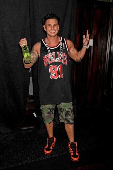 pauly d outfits.